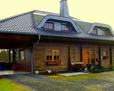 Ferien bei Freunden im Holzhaus